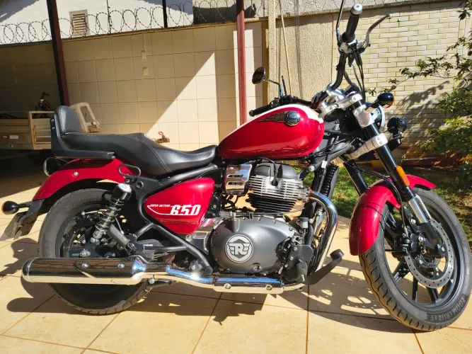 Super Meteor 650cc muito nova