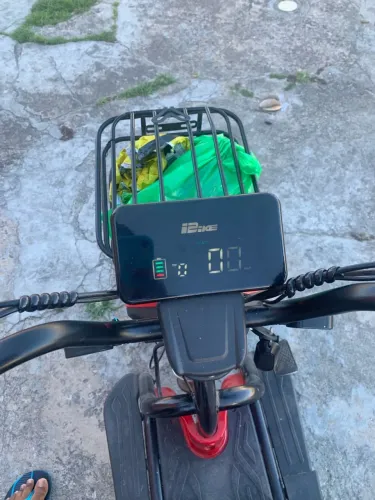 Triciclo elétrico