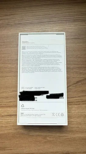 iPhone 16 Pro Preto 256 Impecável.