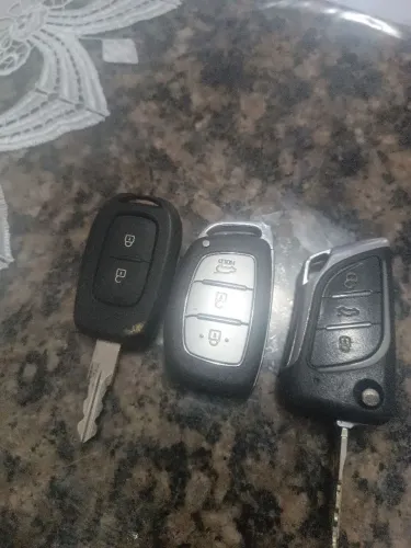 Acessórios para veículos automotores 