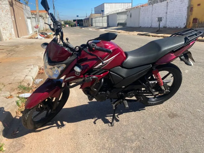 Vende-se FAZER 150