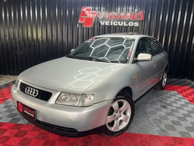 Audi A3 1.8 Turbo 180cv 5P Aut./ Tip. 2000