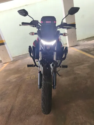Fazer 250 Flex 2024, com 5.134 km rodados