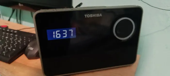 Rádio relógio digital 
