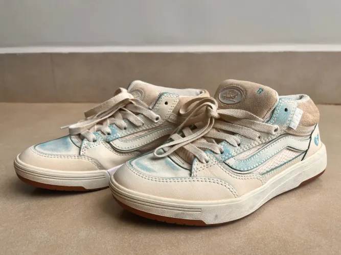 Tênis Vans Skate Edição Especial Pedro Barros 37-38 Branco e Azul