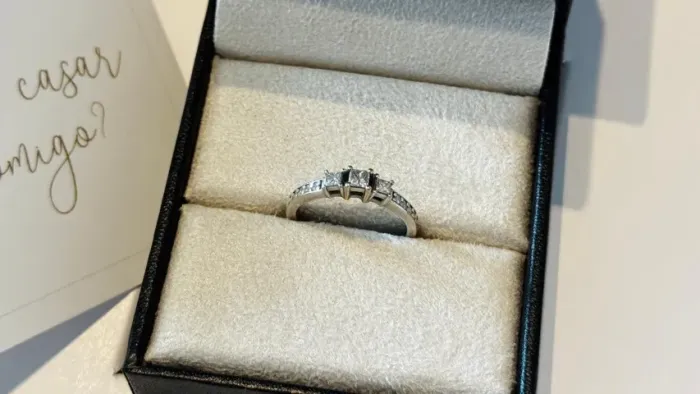 Anel de Noivado Diamantes Reisman
