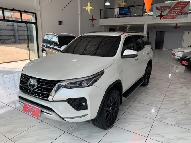 Toyota Hilux SW4 SRX 4X4 2.8 TDI 16V Dies. Aut. 2022