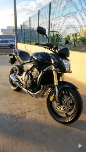 Vendo hornet 600f