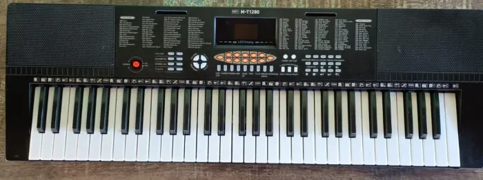 Teclado MXT M-T 1280 61 Teclas 5 Oitavas Fonte Bivolt