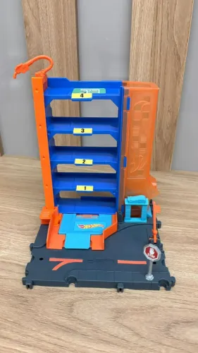 Pista hot wheels - City garagem - Estacionamento