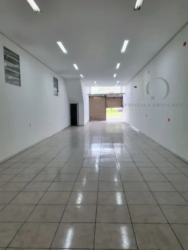 Salão Comercial Vitória Régia