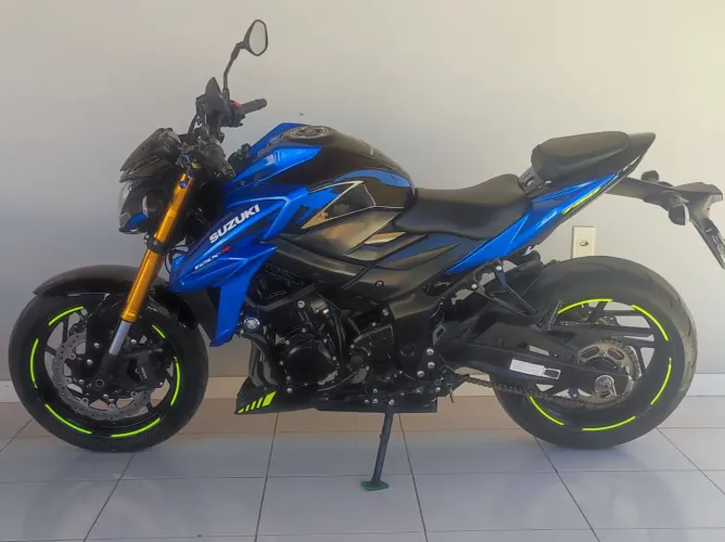 Suzuki GSX-S 750