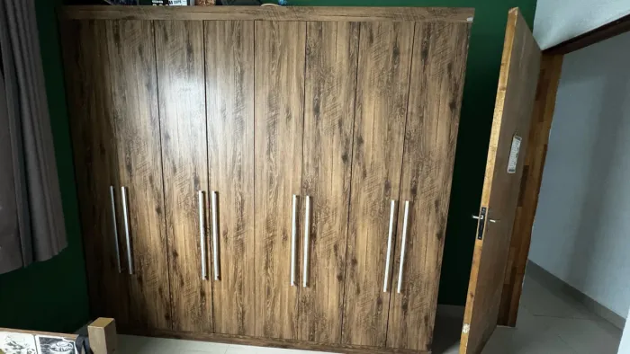 Guarda-Roupa Master 8 Portas 4 Gavetas Santos Andira