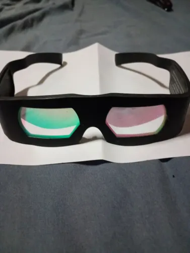 Vendo esse óculos novo top. Entrego