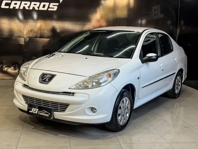 Peugeot 207 Sed. Passion XR Sport 1.4 Flex 8V 4P 2013