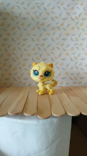 Littlest Pet Shop LPS Chow Chow #251