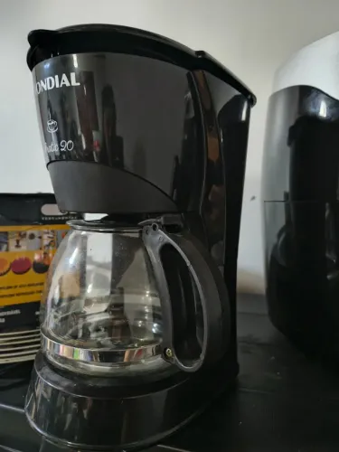 Cafeteira 100 usada