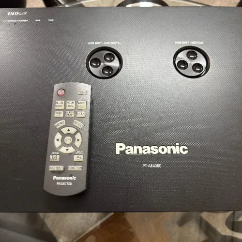 Projetor Panasonic PT-AE4000