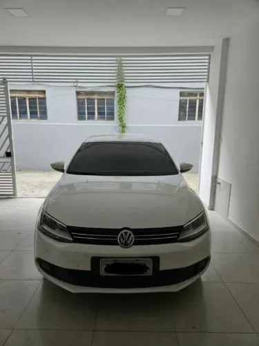 Volkswagen Jetta Comfortline 2.0 T.flex 8V 4P Tipt. 2014
