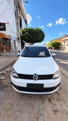 Volkswagen Fox 1.0 MI Total Flex 8V 5P 2012