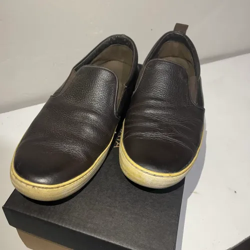 Sapato de couro tamanho 42/43