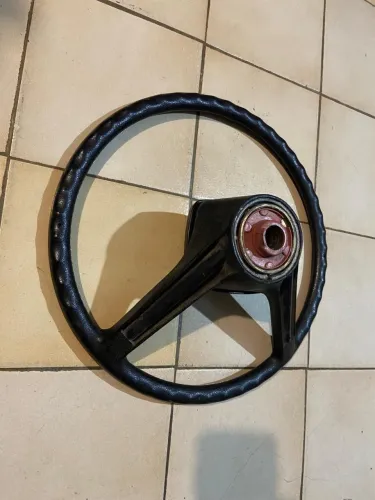 Volante de fusca antigo