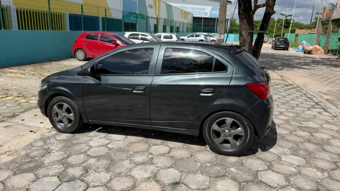 Chevrolet Onix Hatch LTZ 1.4 8V Flex Mec. 4P 2018