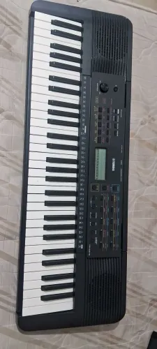  Yamaha PSR-E273 Completo - Estado de Novo | Capa + Suporte + Cabo