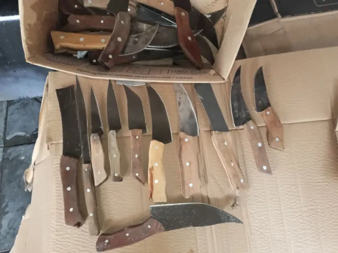 Essas placas artesanais feito à mão inclusive o cabo temperada por mim r$ 25 a unidade