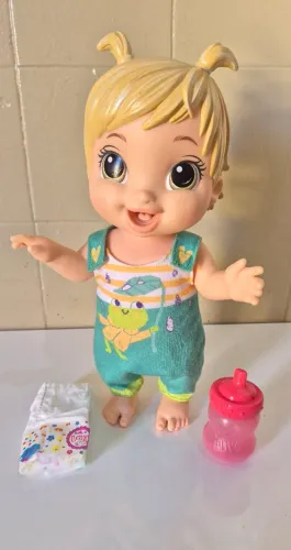 Boneca baby alive pulinho feliz