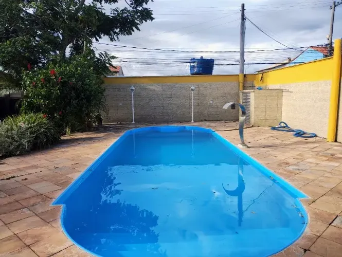 Casa em Itaipuaçu com piscina e 3 Qtos
