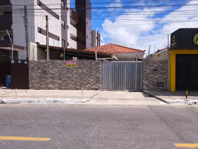 Casa de alto padrão