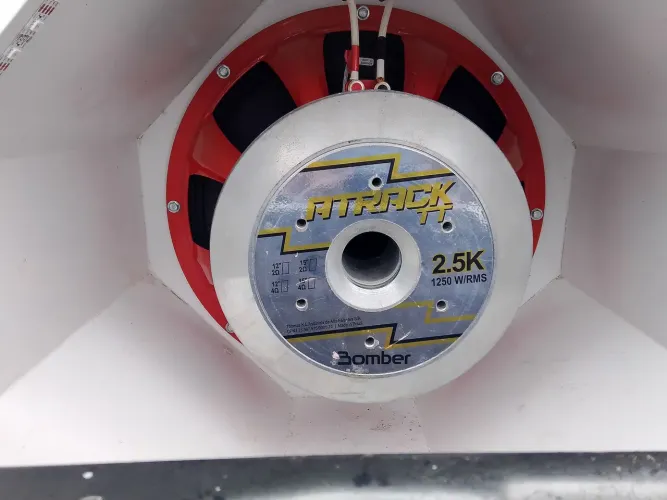 Alto falante Bomber 5k