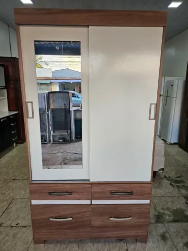 Guarda roupa usado