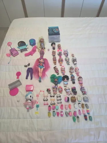 Coleção de bonecas LOL