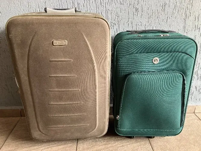 Malas de viagem. Duas pelo preço de uma