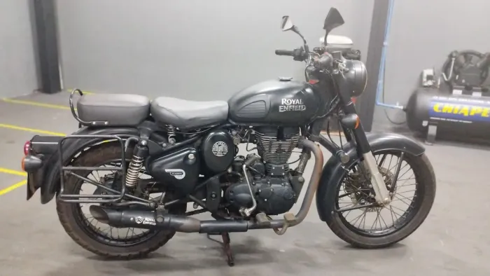 Classic 500 cc 2018 em ótimo estado pouco rodada.