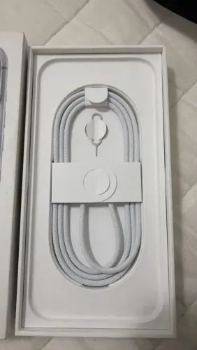17 pro max 256 Silver