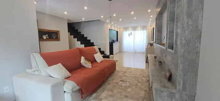 Casa Duplex Moderna Semi Mobiliada em condominio na Taquara