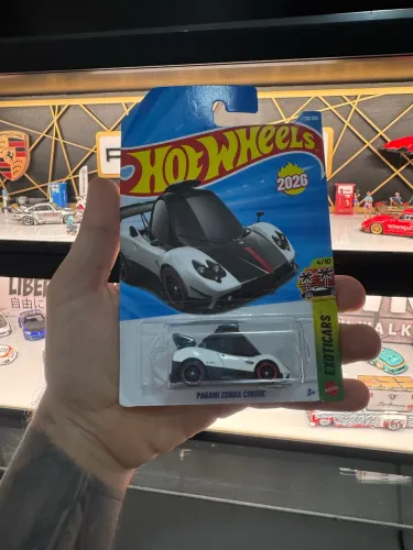 Hot wheels 2 unidades