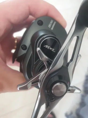 Carretilha Shimano Curado MGL 151