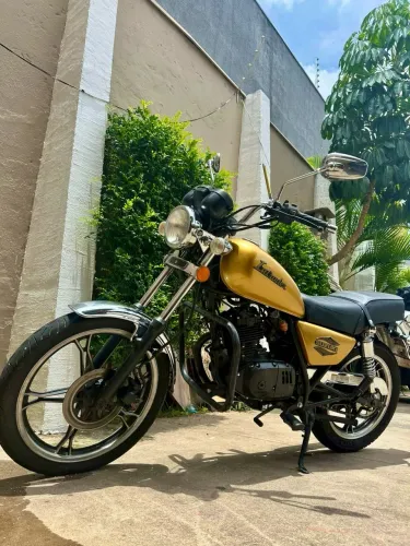 Intruder 125 impecável 