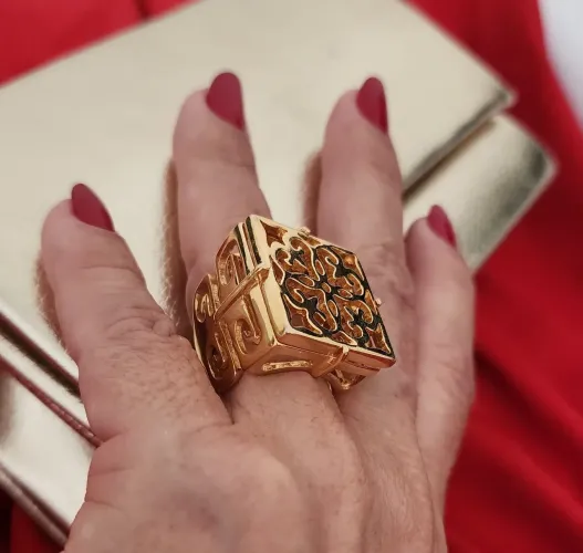 Anel arabesco semi joia Novo - unica vez
