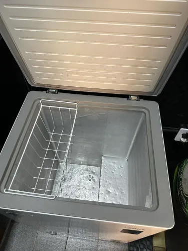 Freezer midea 150L semi novo
