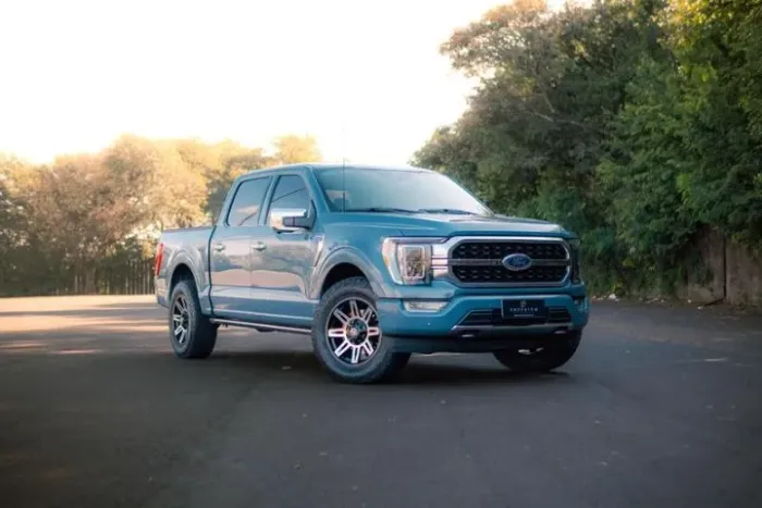 Ford F-150 Platinum 4X4 5.0 V8 2023