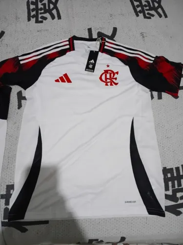 Camisa e Camiseta Original do Flamengo Branca tamanho M!! ( 3 unidades )