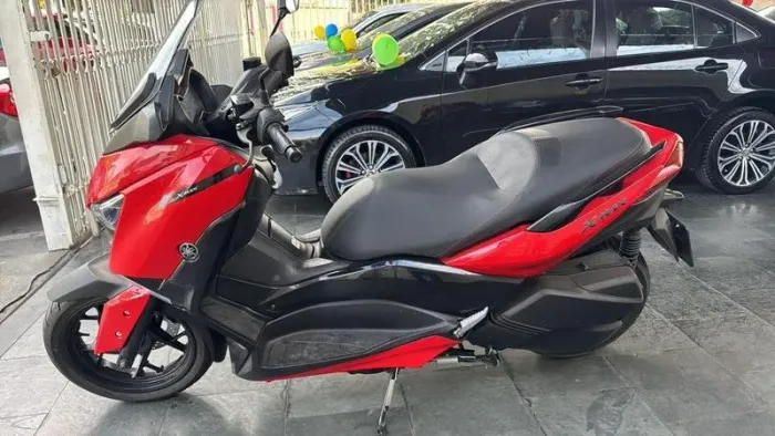YAMAHA XMAX 2023