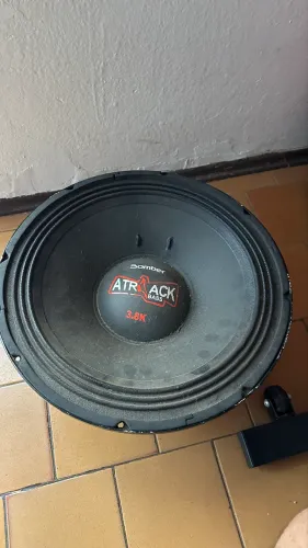 Woofer bomber atrack 