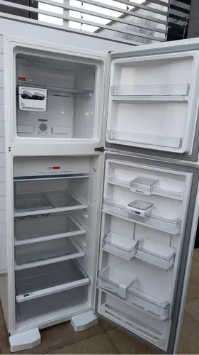 Geladeira Brastemp 400litros estado de nova único dono zap *