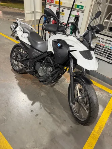 BMW gs 650 2012 troco por carro